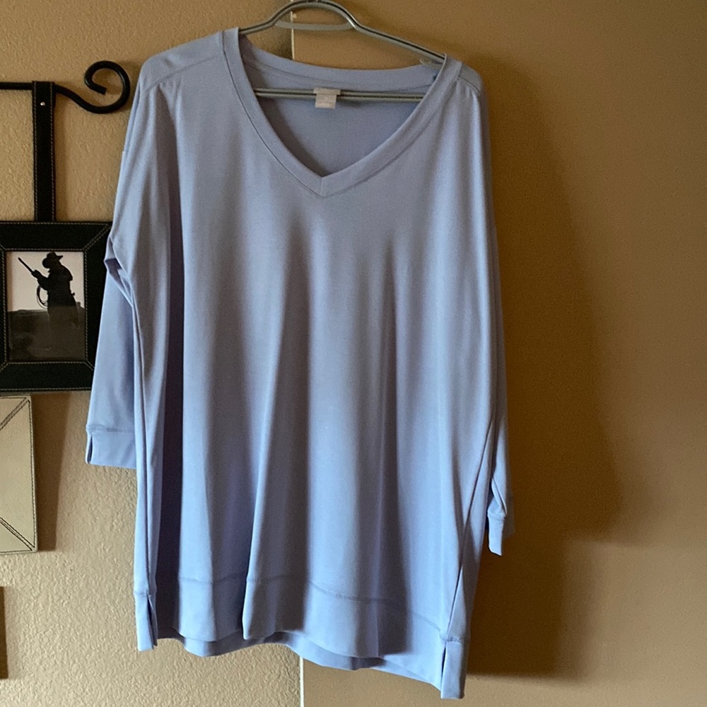 This top is real soft material never been worn